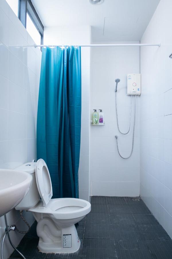 T3 Two Bedrooms Wifi Full Kitchen 1 Min To Bts Bangkok Esterno foto