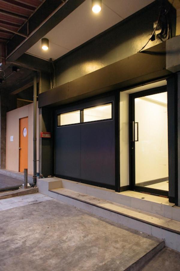 T3 Two Bedrooms Wifi Full Kitchen 1 Min To Bts Bangkok Esterno foto